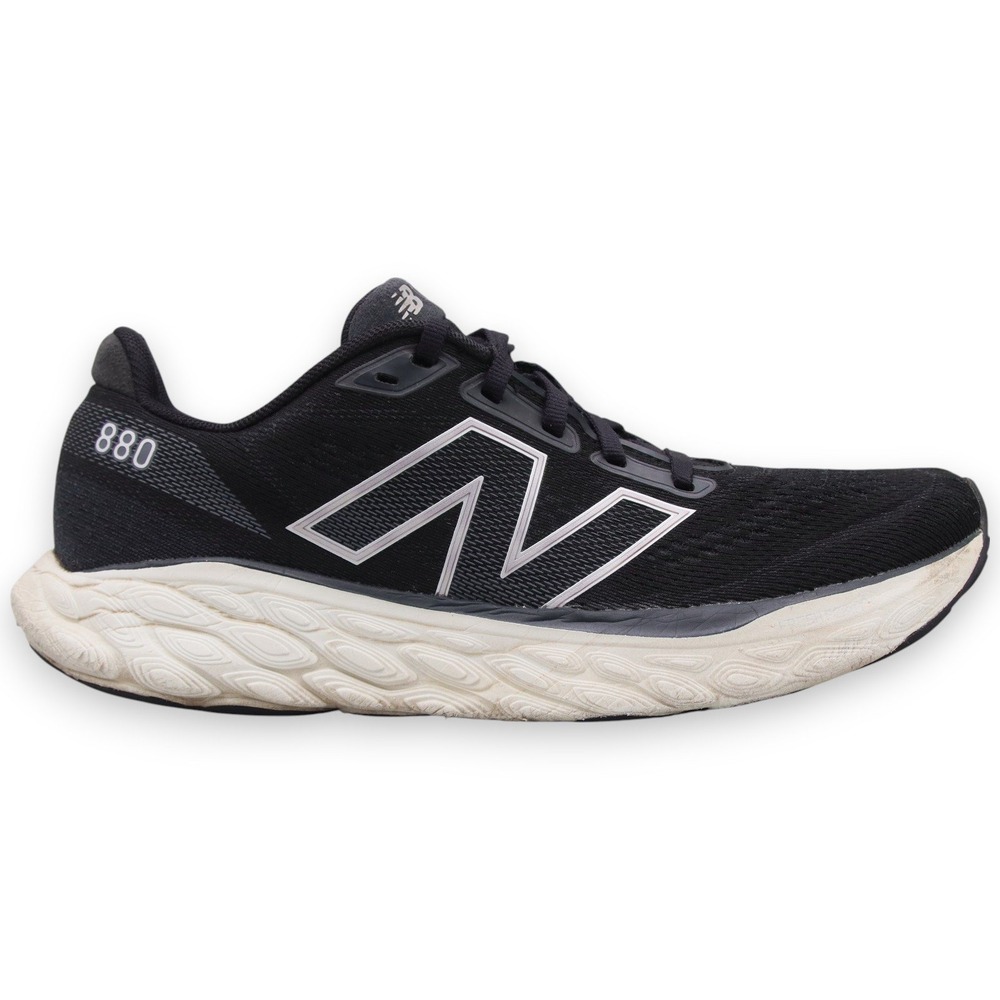 New Balance 880 v14 Fresh Foam Sz 9.5B Black Running Shoes Sneakers Cushioned